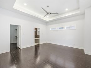 5905 Kiam Street B, Houston TX 77007