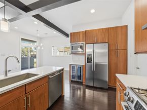 5905 Kiam Street B, Houston TX 77007