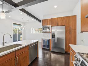 5905 Kiam Street B, Houston TX 77007