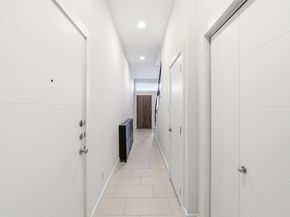 5905 Kiam Street B, Houston TX 77007