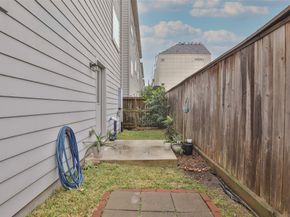 4815 Martin Oaks Lane, Houston TX 77018