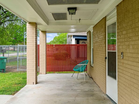 5217 Claremont Street, Houston TX 77023