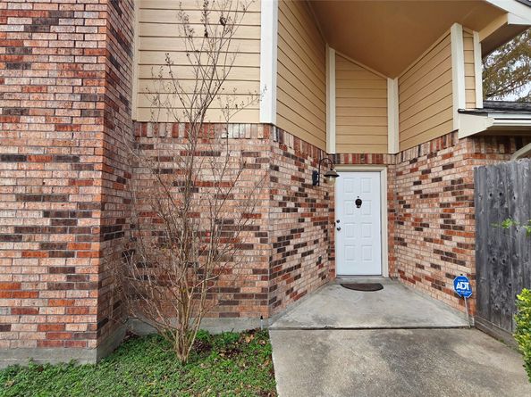 12710 Meadway Court, Houston TX 77082