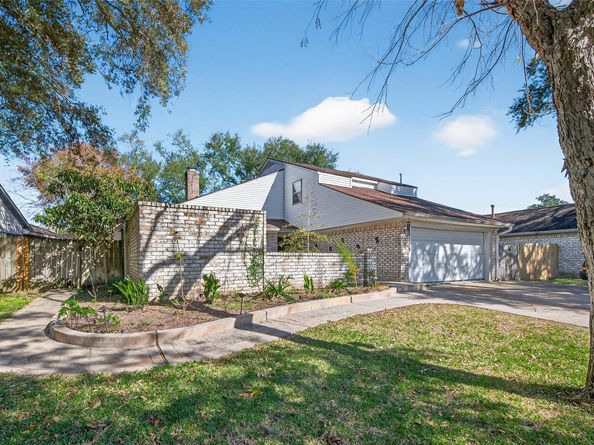 15718 Cascade Point Drive, Houston TX 77084