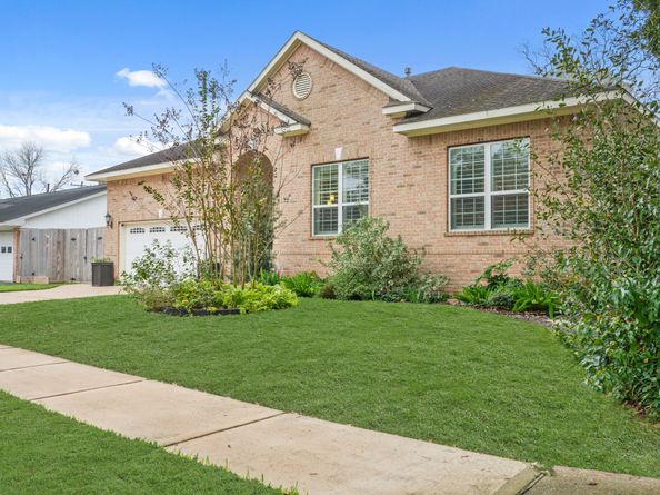 5821 Ariel Street, Houston TX 77074