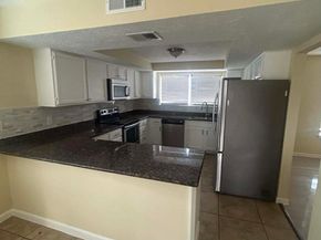 10102 Old Towne Lane, Sugar Land TX 77498