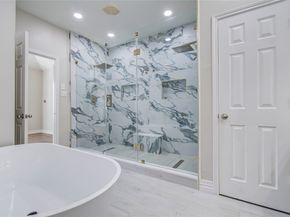 5323 Chatham Hill Lane, Houston TX 77084