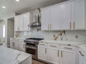 5323 Chatham Hill Lane, Houston TX 77084