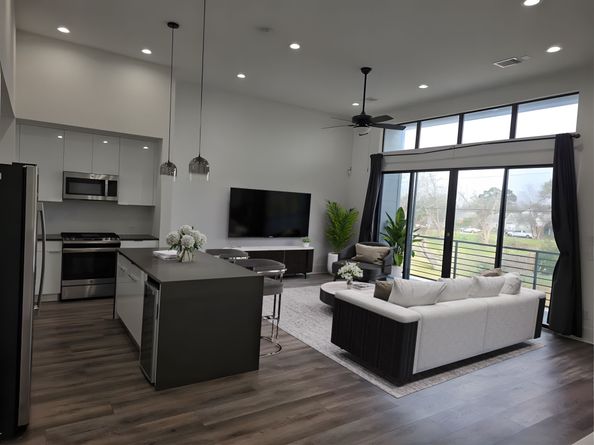 6642 Del Rio Street, Houston TX 77021