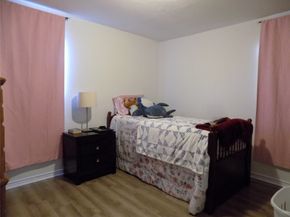 5016 Creekmont Drive, Houston TX 77091