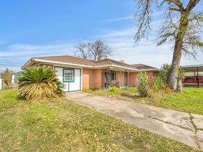 8901 Woodlyn Road, Houston TX 77078