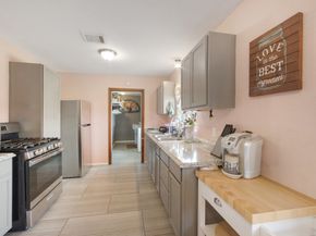 8901 Woodlyn Road, Houston TX 77078