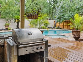 1911 Tawny Oaks Drive, Kingwood TX 77345