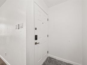 12500 Sandpiper Drive 5, Houston TX 77035
