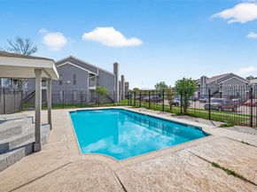 12500 Sandpiper Drive 5, Houston TX 77035