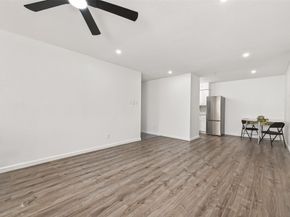 12500 Sandpiper Drive 5, Houston TX 77035