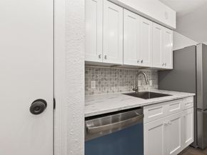 12500 Sandpiper Drive 5, Houston TX 77035