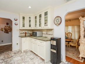 1022 Saddle Rock Drive, Houston TX 77088