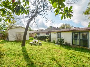 1022 Saddle Rock Drive, Houston TX 77088