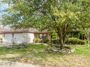 1022 Saddle Rock Drive, Houston TX 77088