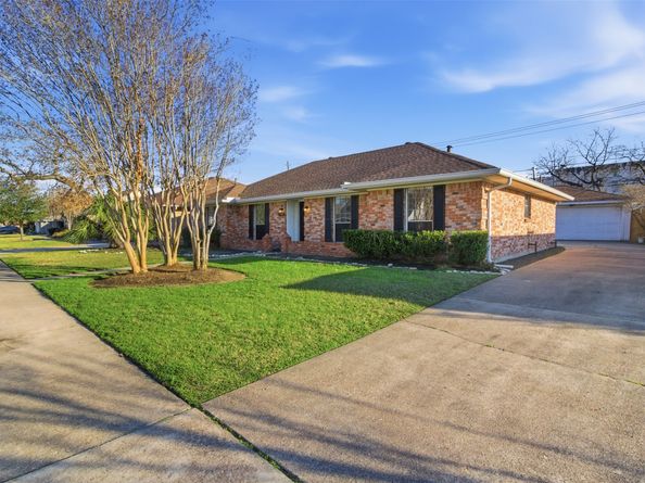 2310 Droxford Drive, Houston TX 77008
