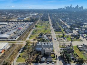 4804 Elysian Street A, Houston TX 77009