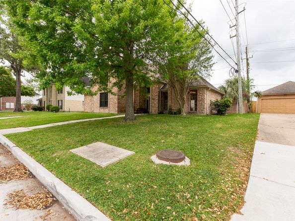 19007 Walden Forest Drive, Humble TX 77346