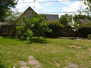 322 Ravenhead Drive, Houston TX 77034