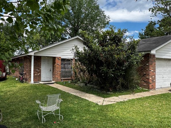 8908 Carousel Lane, Houston TX 77080