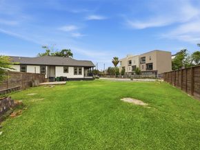 206 N Street, Houston TX 77009