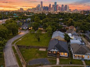 206 N Street, Houston TX 77009