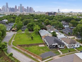 206 N Street, Houston TX 77009