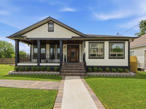 206 N Street, Houston TX 77009
