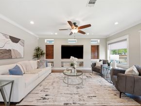 206 N Street, Houston TX 77009