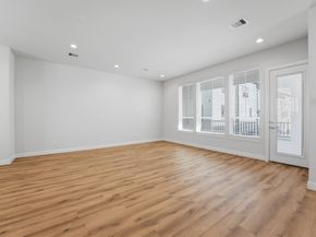 2706 Grand Fountains Drive H, Houston TX 77054