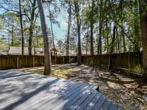 21 Edgewood Forest Ct, The Woodlands TX 77381