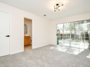 21 Edgewood Forest Ct, The Woodlands TX 77381