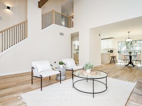 21 Edgewood Forest Ct, The Woodlands TX 77381