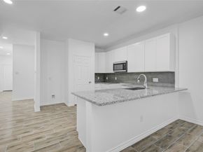 9932 Fillmore Street, Houston TX 77029