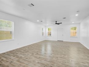 9932 Fillmore Street, Houston TX 77029