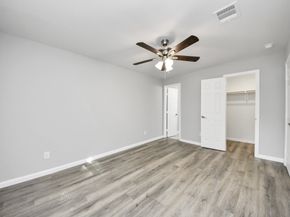 5823 Southgood Street, Houston TX 77033