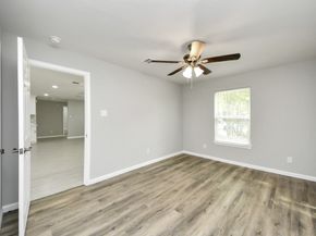 5823 Southgood Street, Houston TX 77033