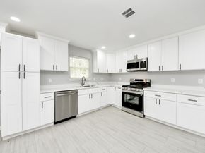 5823 Southgood Street, Houston TX 77033