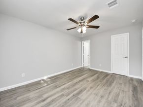 5823 Southgood Street, Houston TX 77033