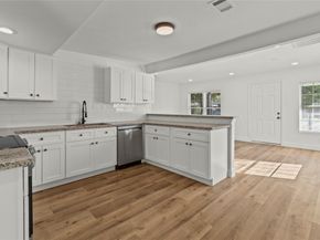 2513 Melbourne Street, Houston TX 77026