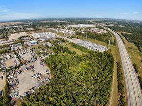 11318 Wallisville Road, Houston TX 77013