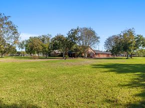 11318 Wallisville Road, Houston TX 77013