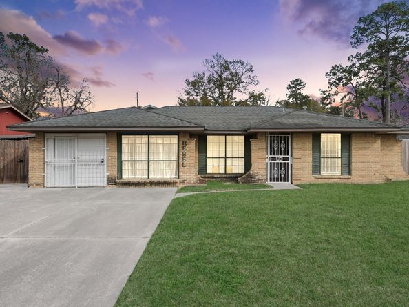 10340 Rebel Road, Houston TX 77016
