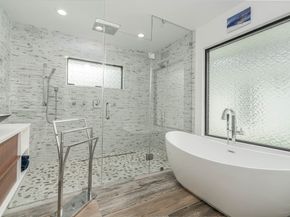 6518 Kury Lane, Houston TX 77008