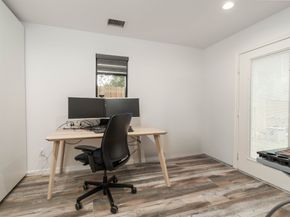 6518 Kury Lane, Houston TX 77008